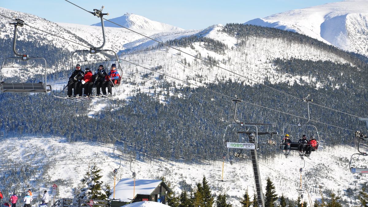Kde lyžovat v Krkonoších: Tipy na nejlepší skiareály